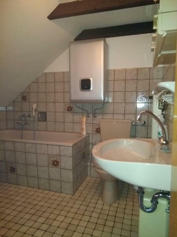 Gemuetliche Wohnung Naehe Centro オーバーハウゼン エクステリア 写真
